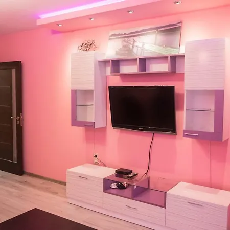 Nicole Apartment *
